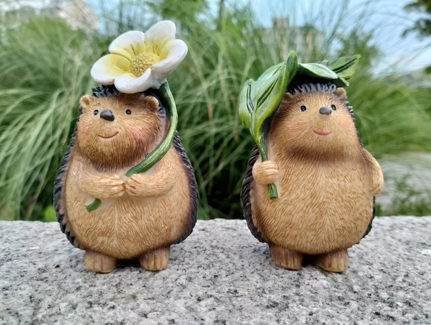 Hedgehog Couple Wedding Present