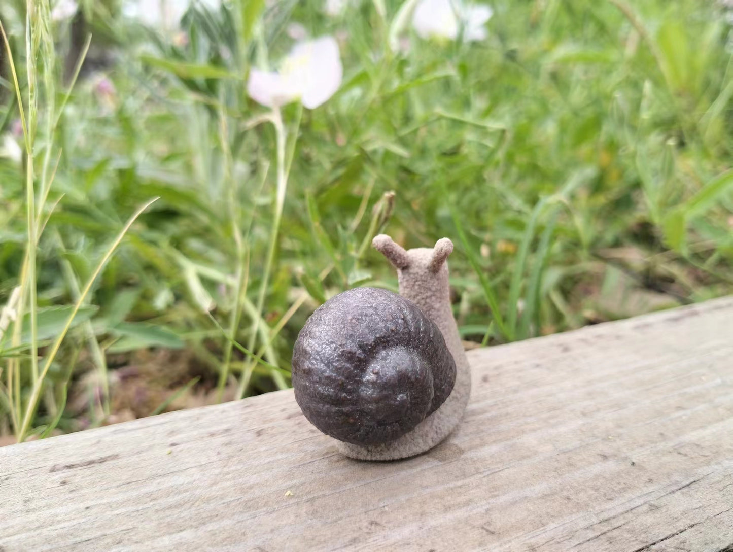 Ceramic Mini Snail Garden Decor