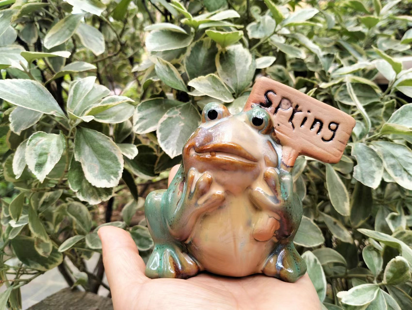 Ceramic Welcome Frogs Garden Decor