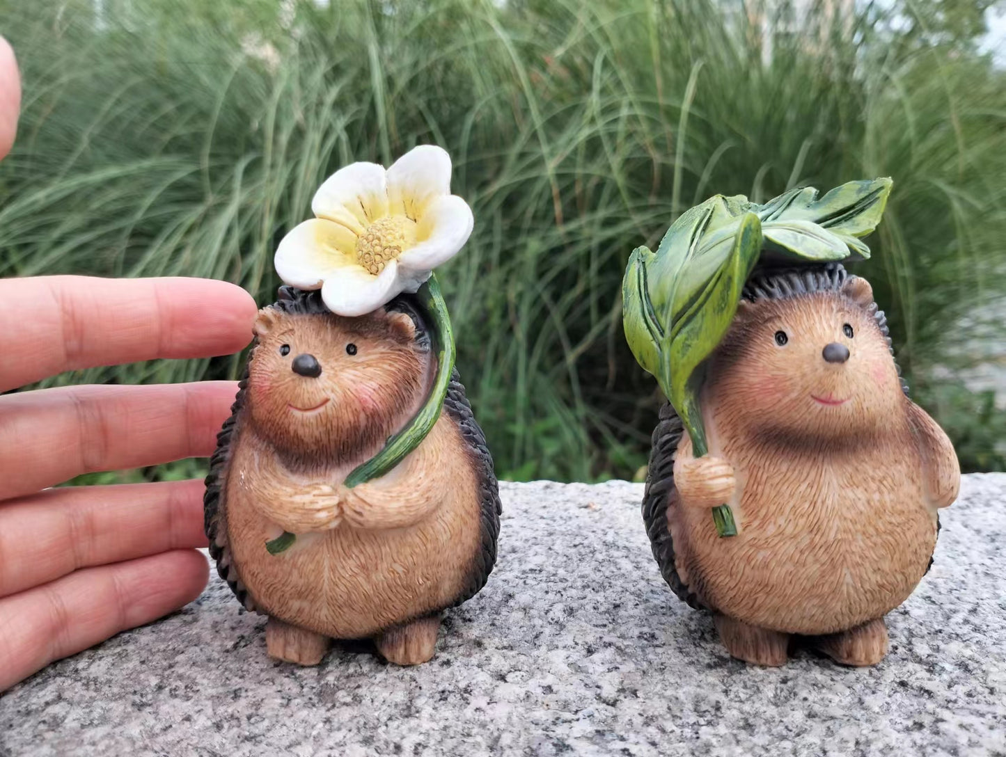 Hedgehog Couple Wedding Present