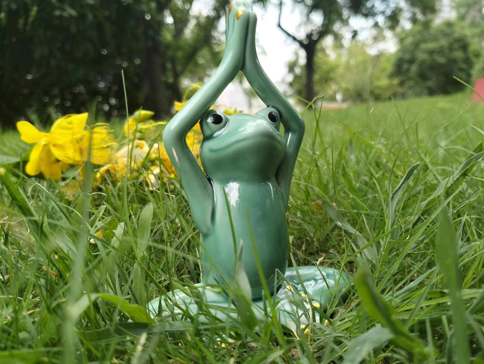 Ceramic Yoga Frog – Fosi Crafts