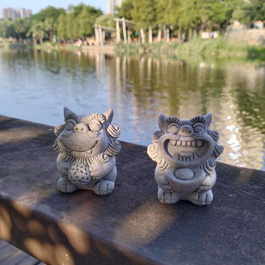 Chinese Lion Sculpture in Pair